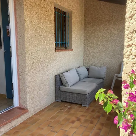 Small House 6p In Bormes, Quiet , Hill-view *